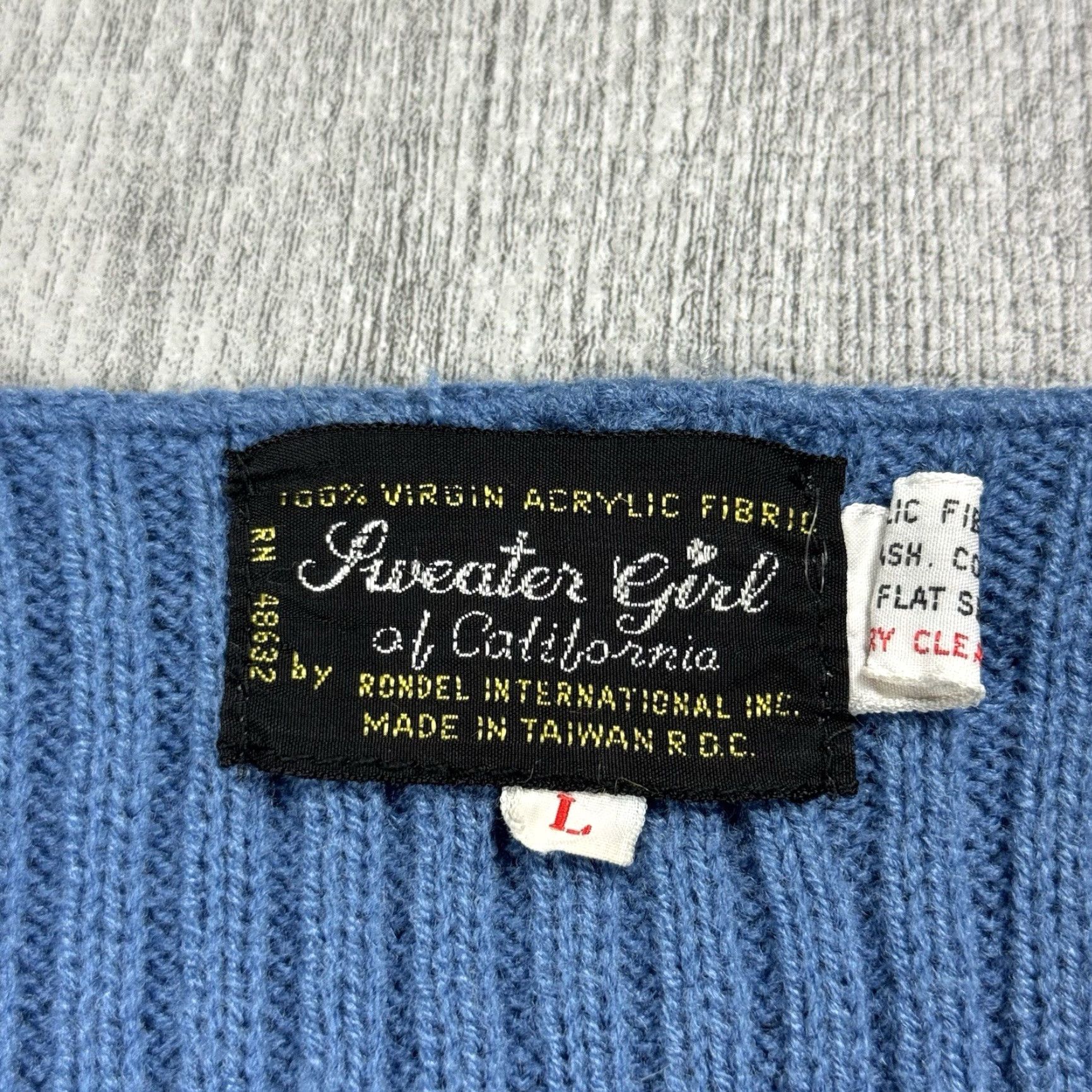 Vintage VINTAGE 1970s Sweater Girl of California Blue Pullover Flare Sleeve Sweater Size L Women Boho Hippy Size US L / EU 52-54 / 3 - 4 Thumbnail