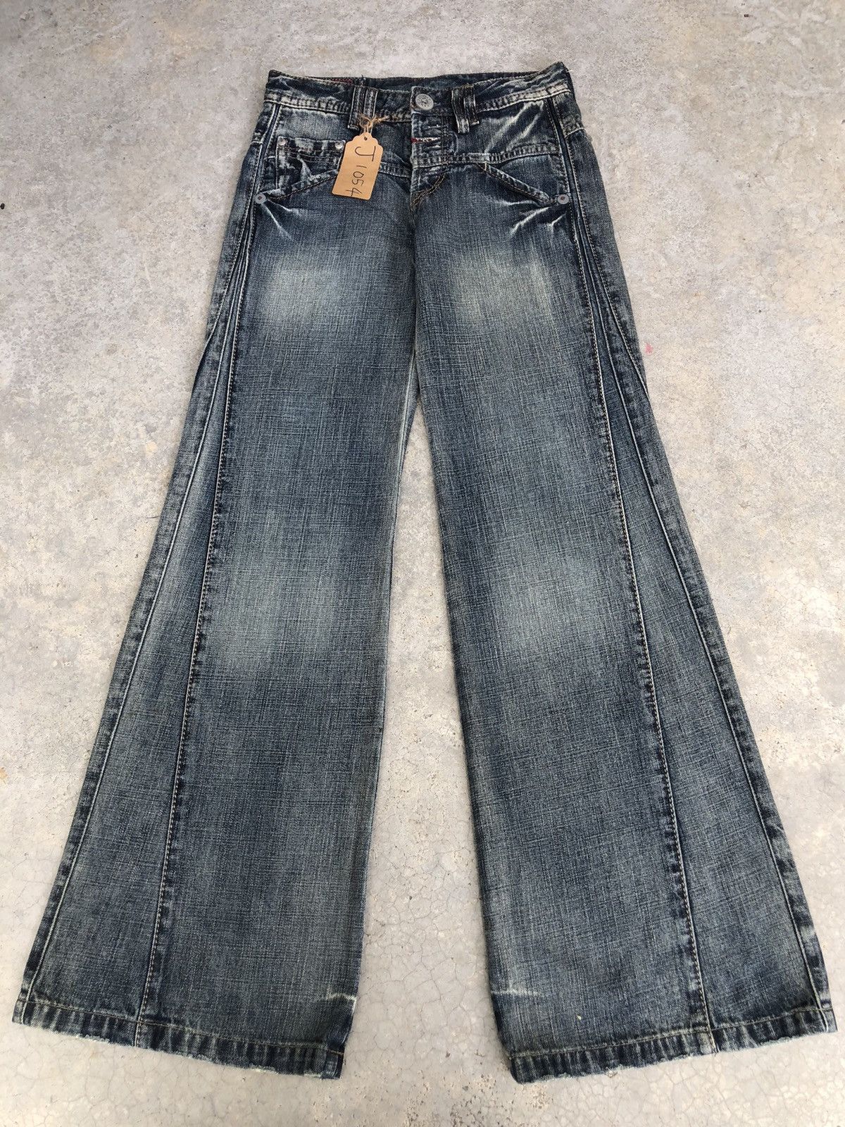 Marithe + Francois Girbaud Marithe Francois Girbaud Flared Jeans Distressed Denim Size US 28 / EU 44 - 1 Thumbnail