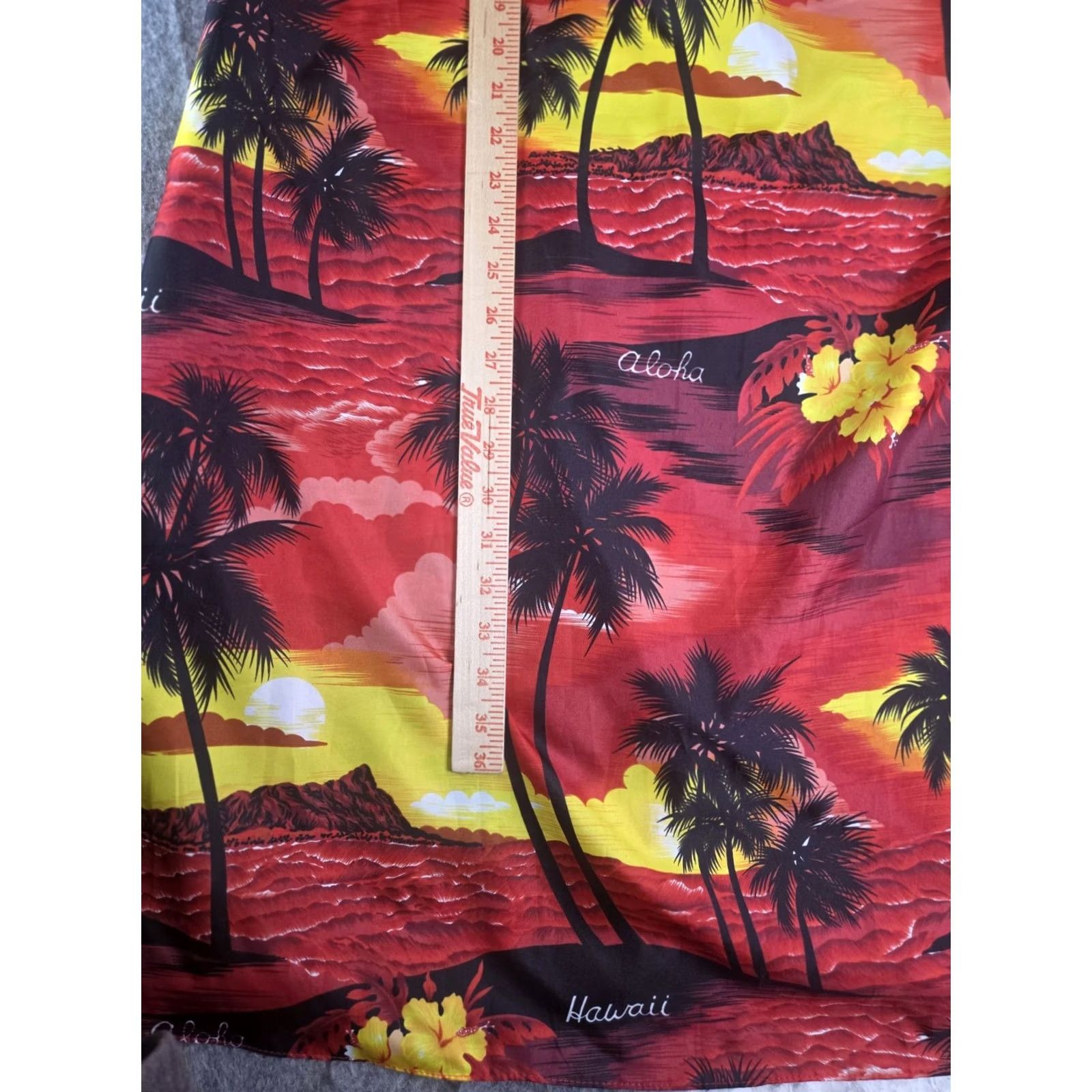 Vintage Vtg Royal Creations Hawaii Dress Sleeveless V-Neck Floral Red Short 42" Smocked Fit & Flare Womens Large Hawaii Aloha Cruisewear USA Size L / US 10 / IT 46 - 8 Thumbnail