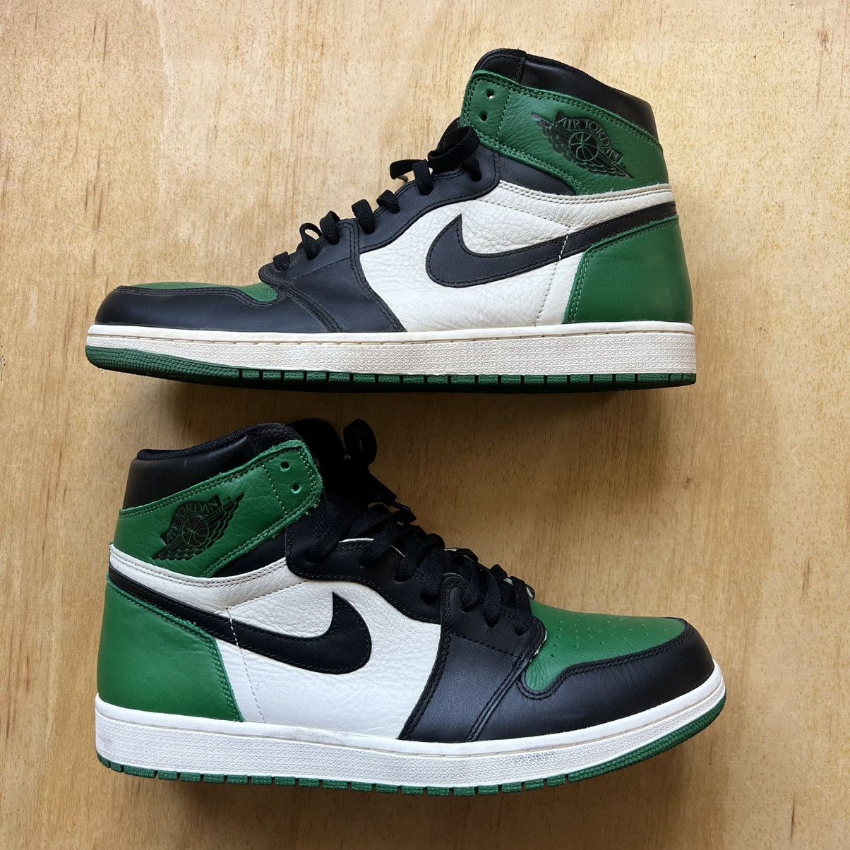 Jordan Brand Air Jordan 1 High Pine Green Size US 14 / EU 47 - 2 Thumbnail
