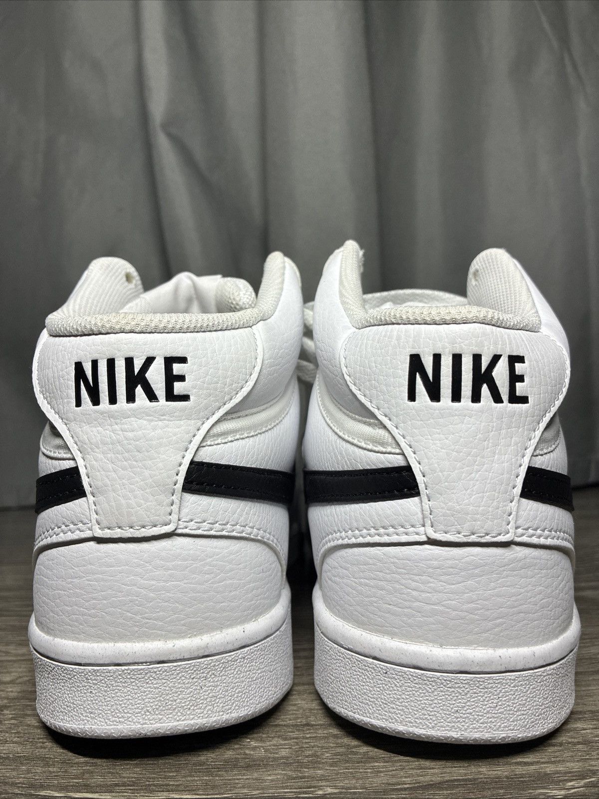 Nike NIKE COURT VISION MID Size US 10 / EU 43 - 3 Thumbnail