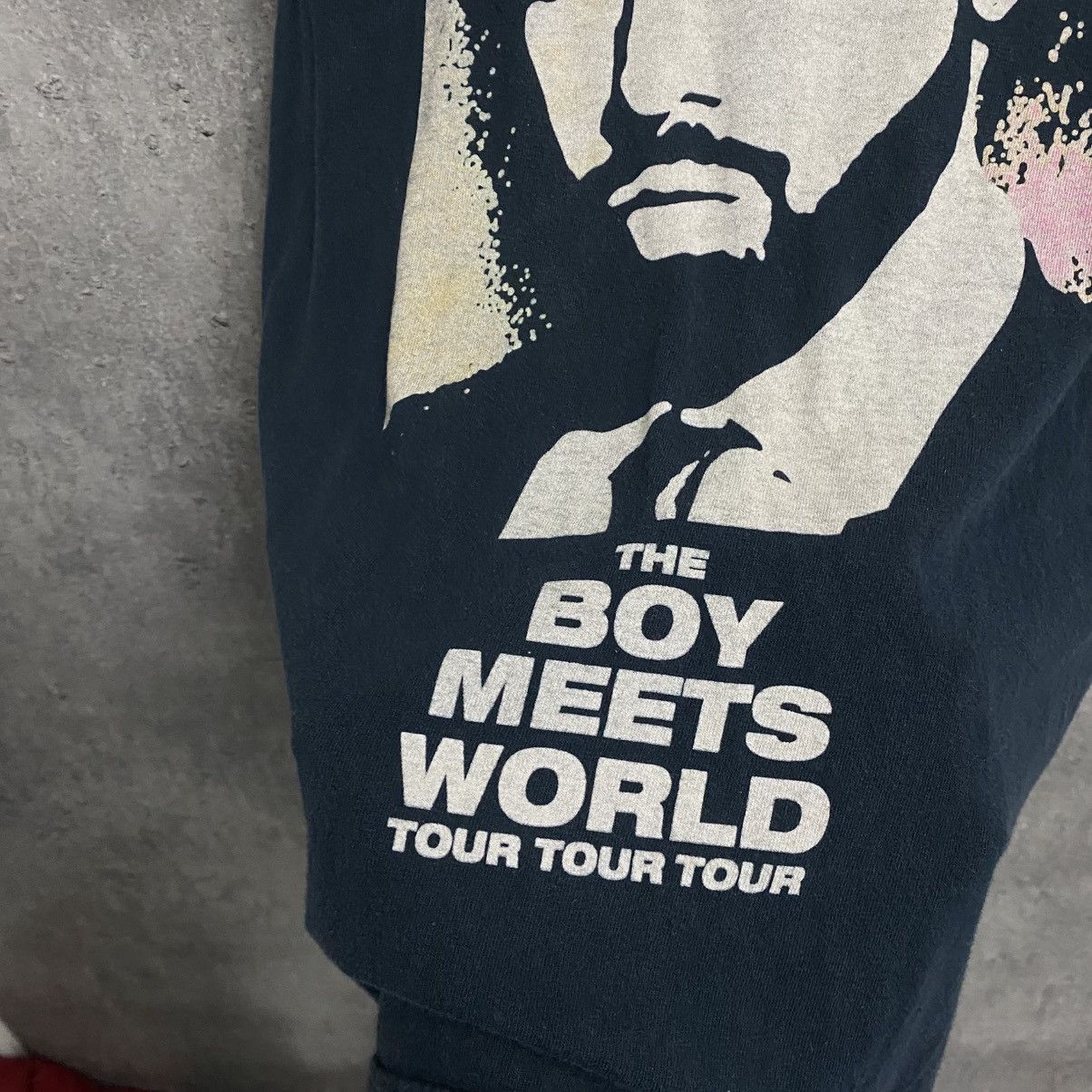 Vintage Vintage Drake T Shirt Tee The Boy Meets World Tour Big Logo Size US S / EU 44-46 / 1 - 6 Thumbnail