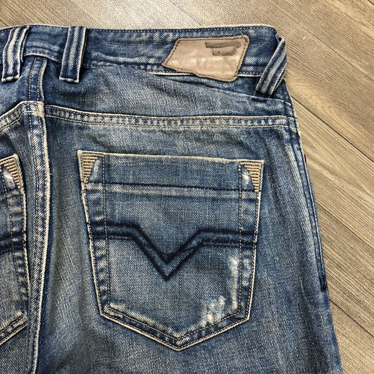 Diesel 2000s Diesel Industry Trouleg Faded Jeans Size US 32 / EU 48 - 17 Thumbnail