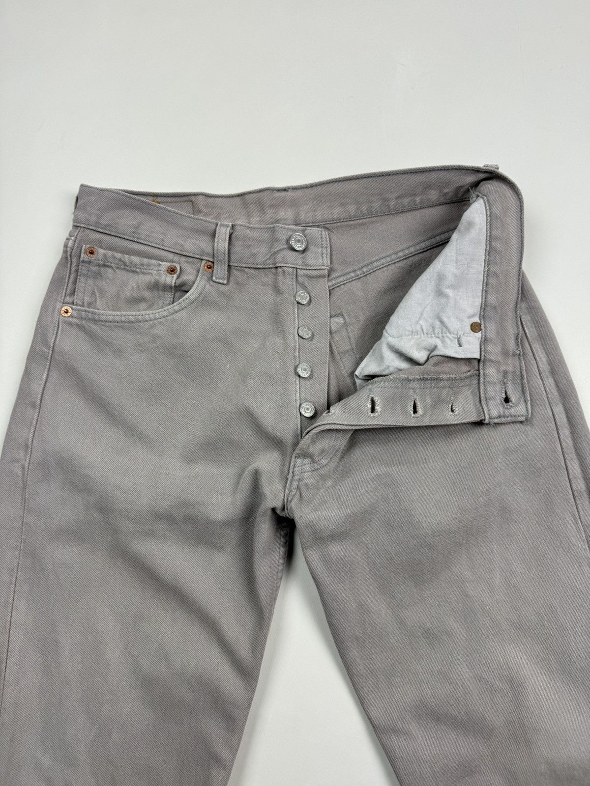 Levi's 1990’s Vintage Faded Levi’s 501 Made in USA Size 32/30 Size US 32 / EU 48 - 9 Thumbnail