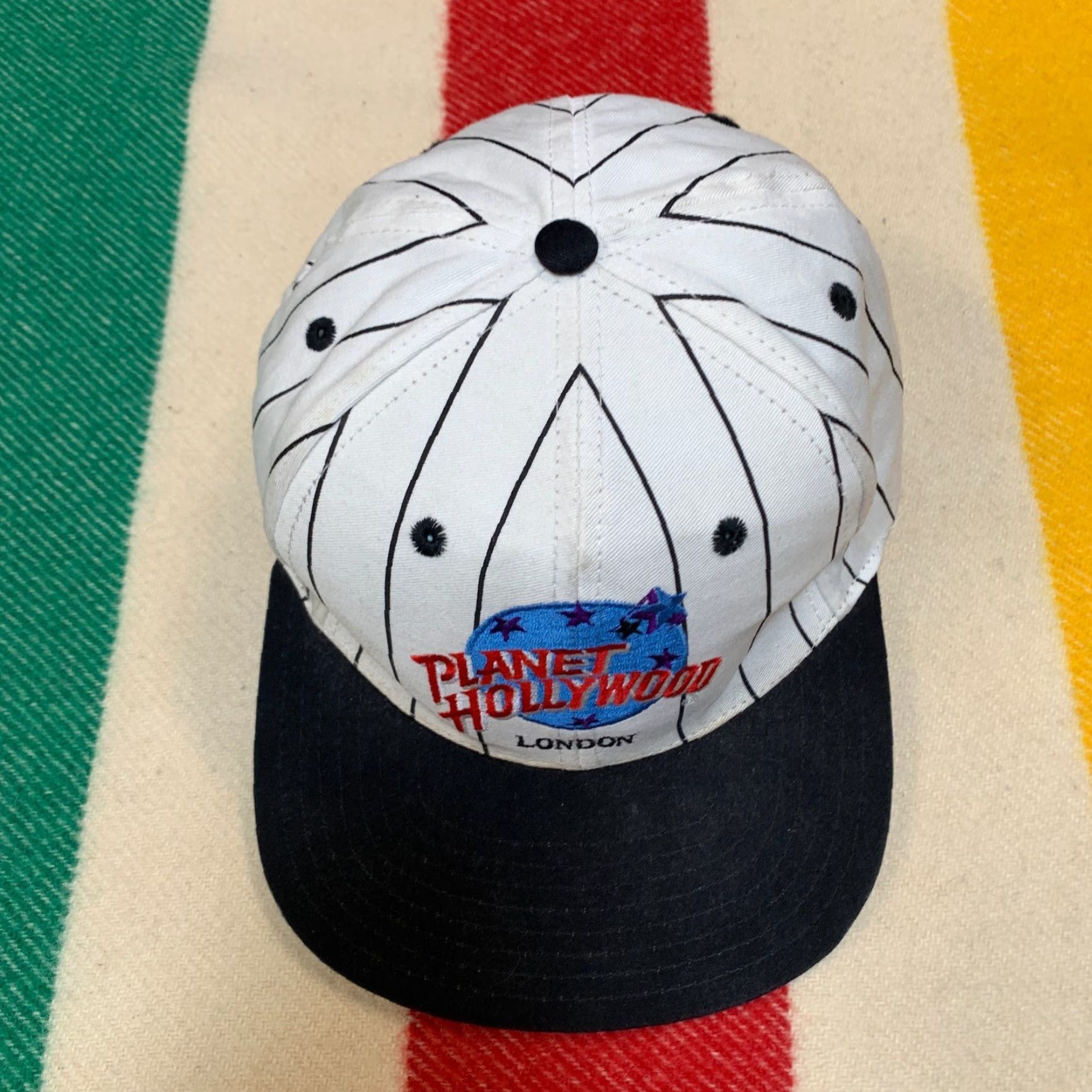 Planet Hollywood VINTAGE Planet Hollywood SnapBack Hat Men One Size White Pin Striped Adult One Size Hat Mens White Pin Stripe 90s Event Merchandise Size ONE SIZE - 4 Thumbnail
