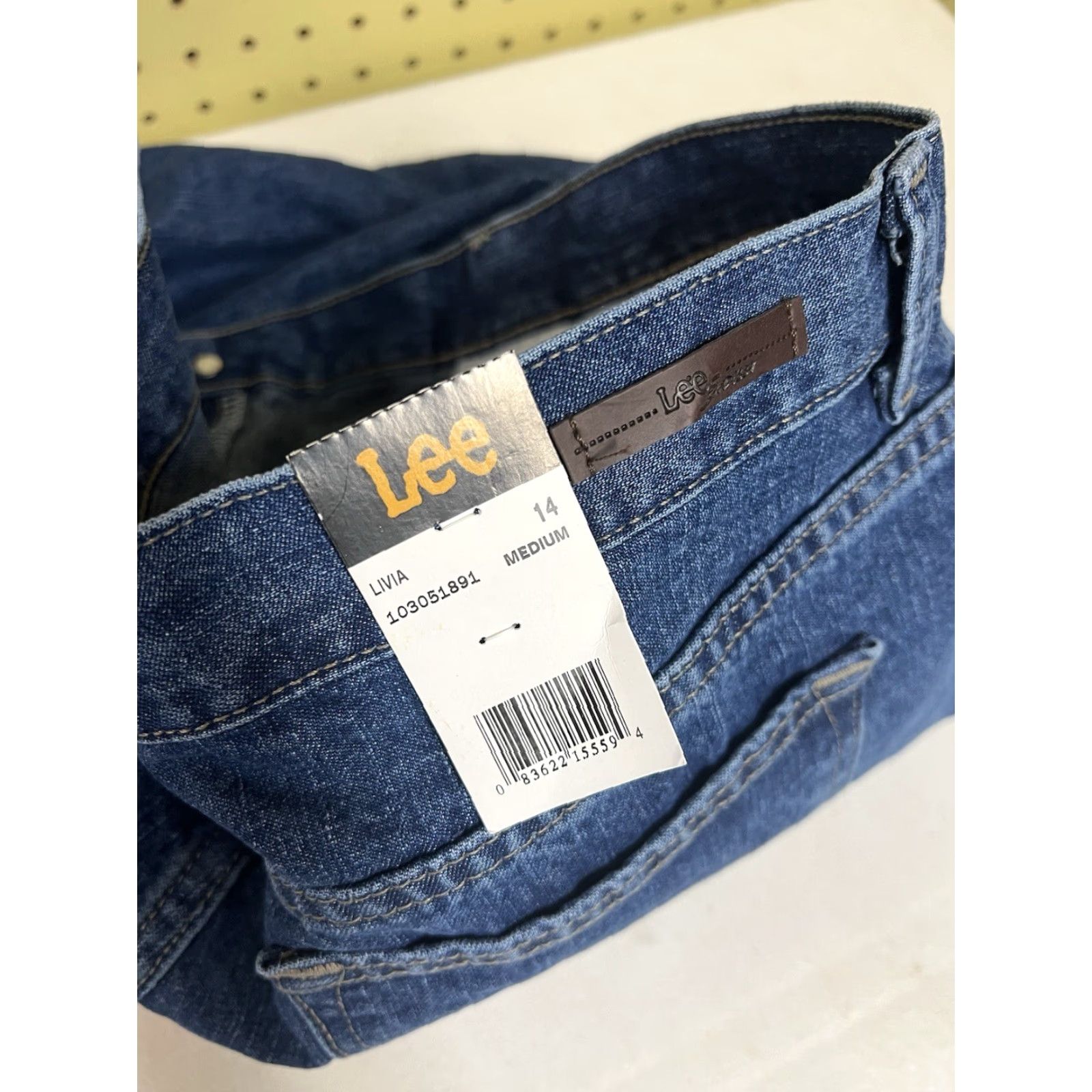 Lee Lee Relaxed Fit All Cotton Straight Leg Jean Jeans women’s Livia 14 Medium blue Size 36" / US 14 / IT 50 - 4 Thumbnail