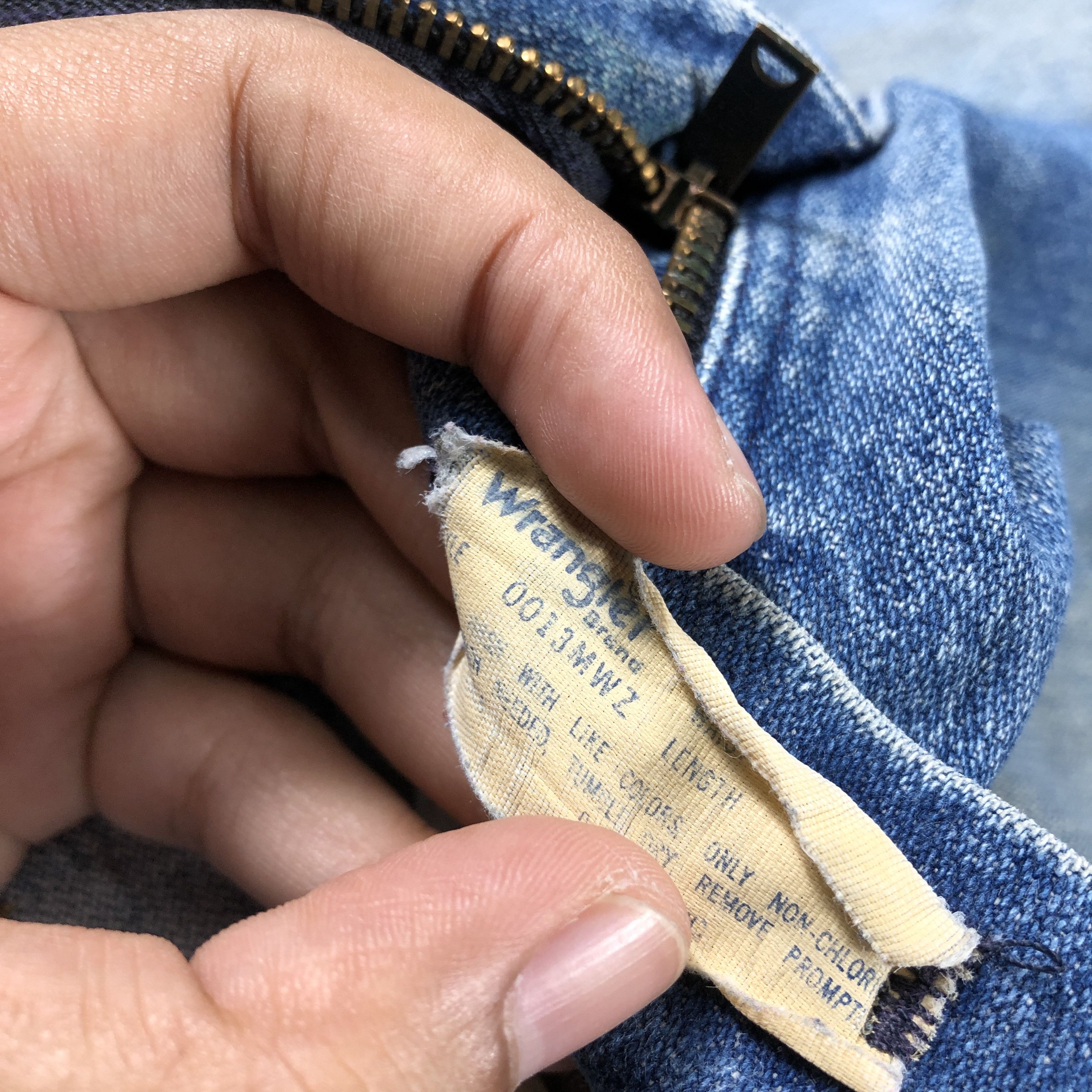 Vintage × Wrangler Vintage Wrangler Light Blue Wash Jeans L666 Size US 32 / EU 48 - 8 Thumbnail