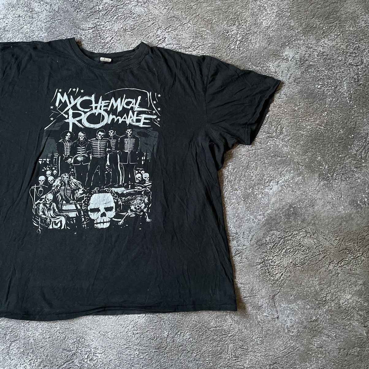 Vintage Vintage Y2K Graphic Tee Goth Punk Horror Band Aesthetic XL Size US XL / EU 56 / 4 - 3 Thumbnail