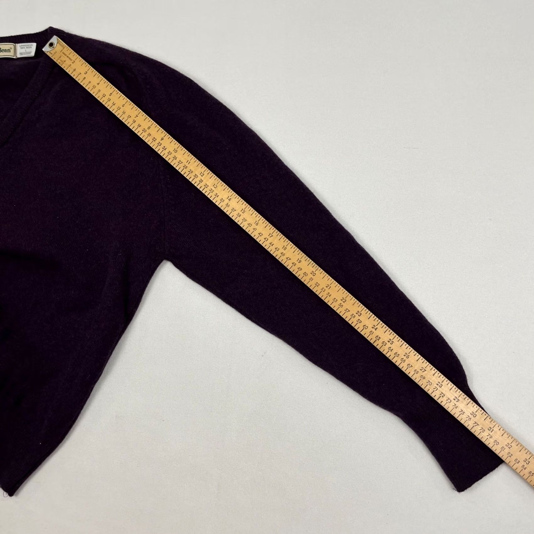 Vintage VINTAGE 90s LL Bean Lambswool Sweater Mens L Purple Knit V-Neck Jumper Scotland Prep Pullover Size US L / EU 52-54 / 3 - 5 Thumbnail