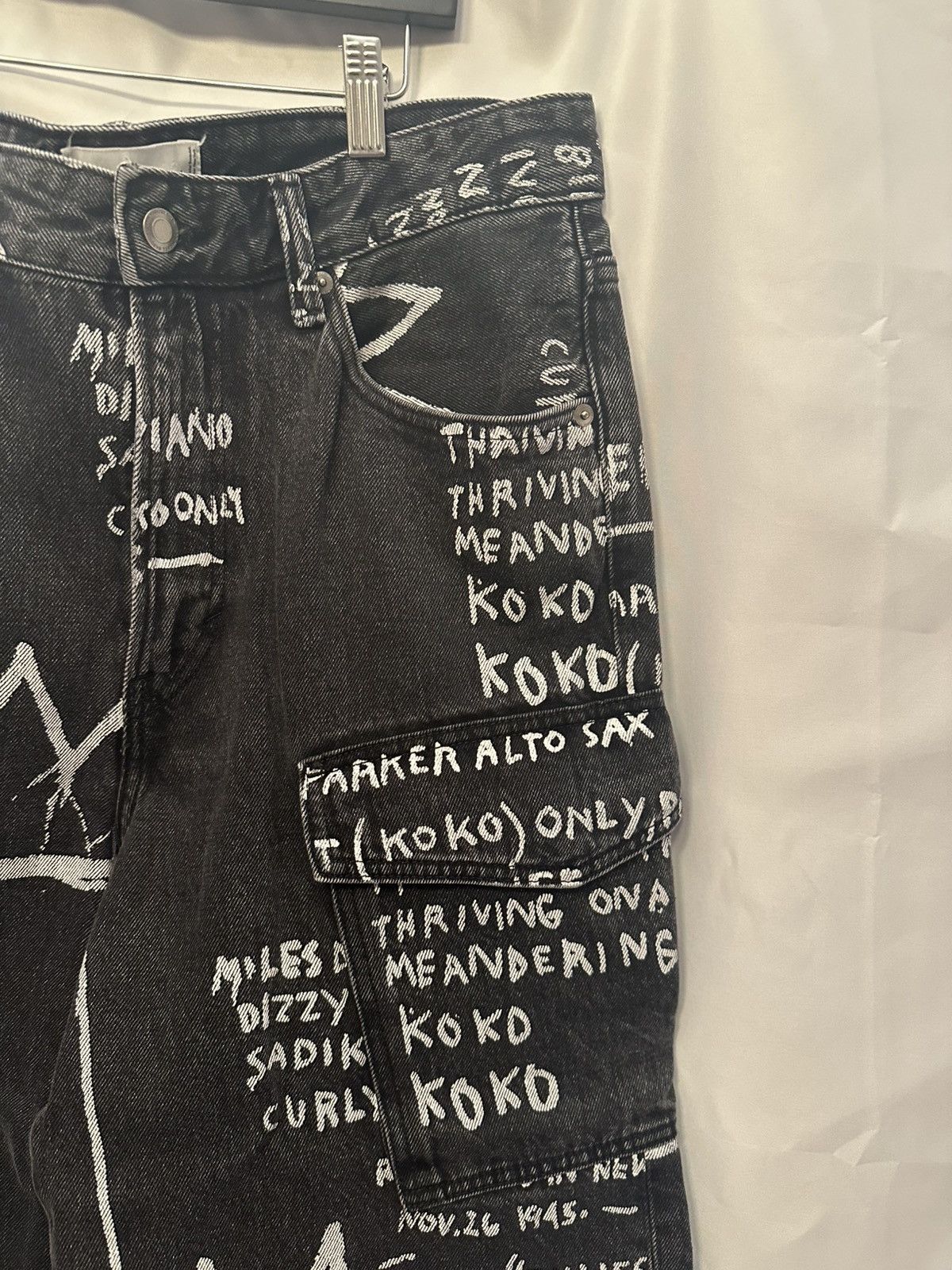 H&M × Jean-Michel Basquiat × Who Decides War JMB x H&M x Who Decides War Denim Size US 32 / EU 48 - 4 Thumbnail