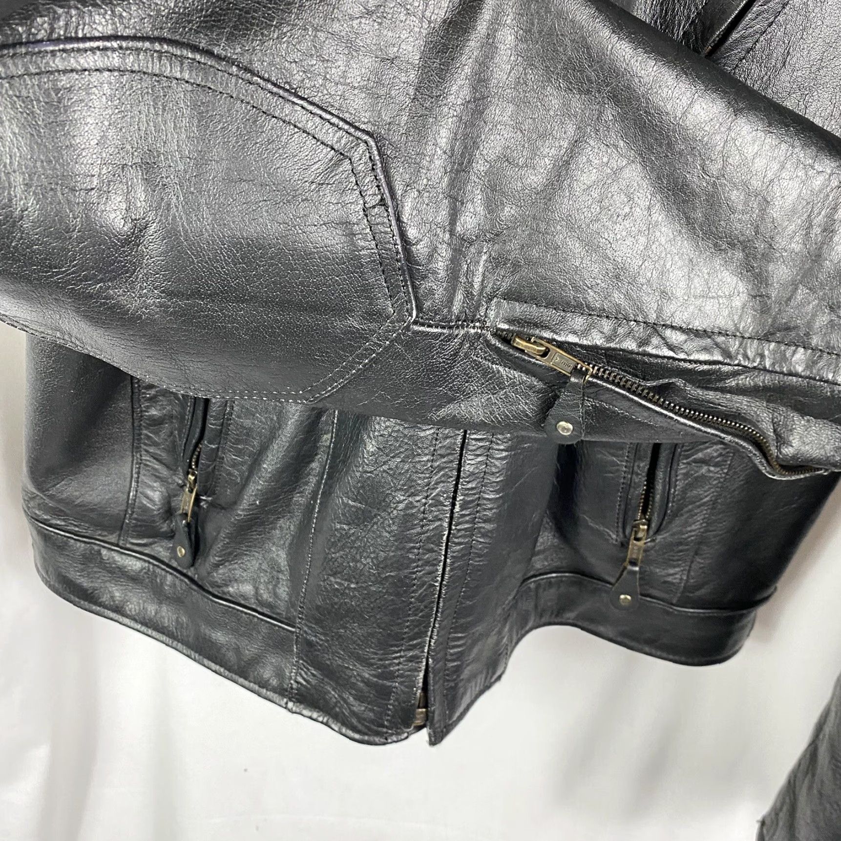 Vintage VINTAGE Hot Leathers Quality Heavy Leather Motorcycle Jacket 48 Size Black Mens Jacket Adult 48 Leather Motorcycle Jacket Size US M / EU 48-50 / 2 - 6 Thumbnail