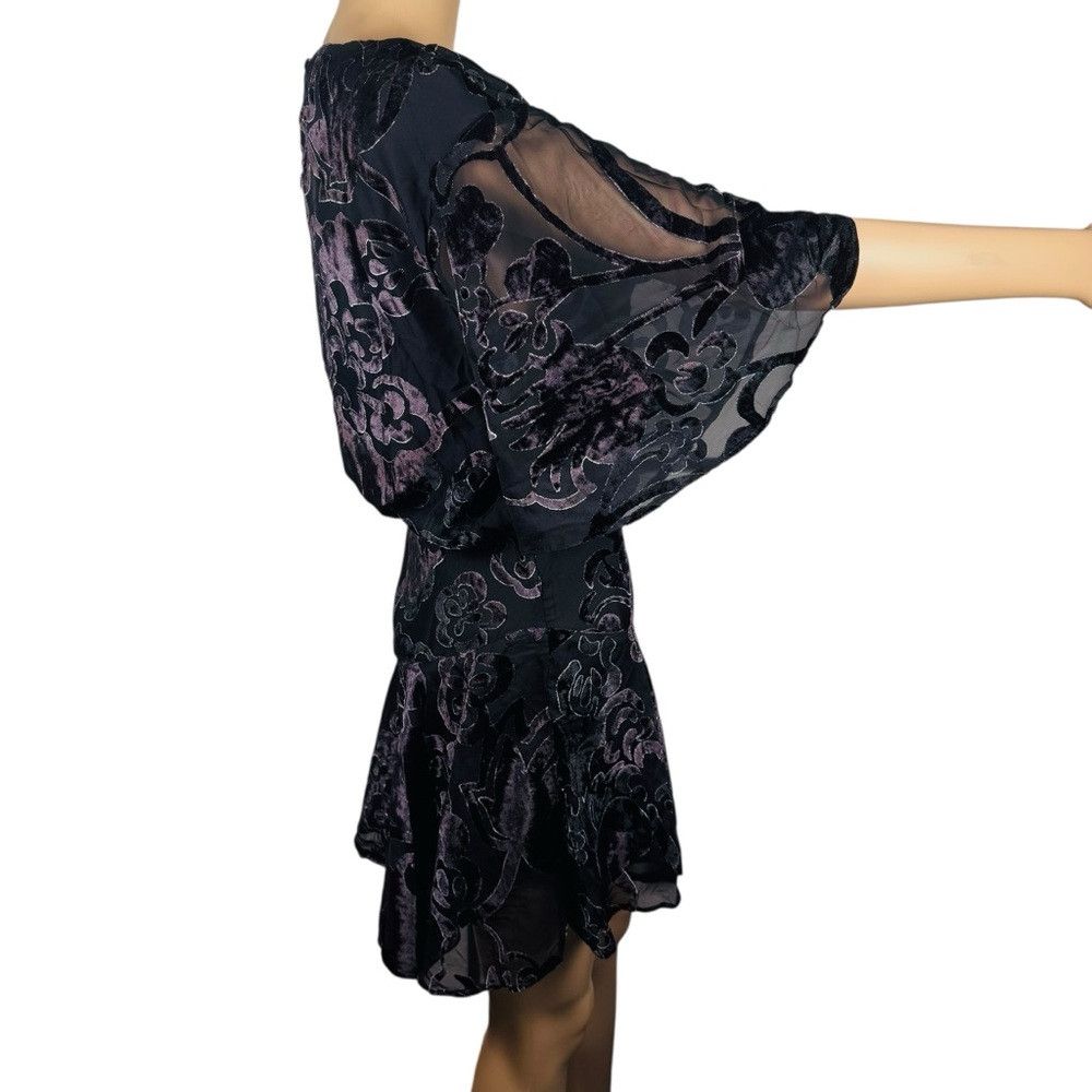 Free People New Free People Manuka Burnout Velvet Mini Dress Size XS Size XS / US 0-2 / IT 36-38 - 4 Thumbnail