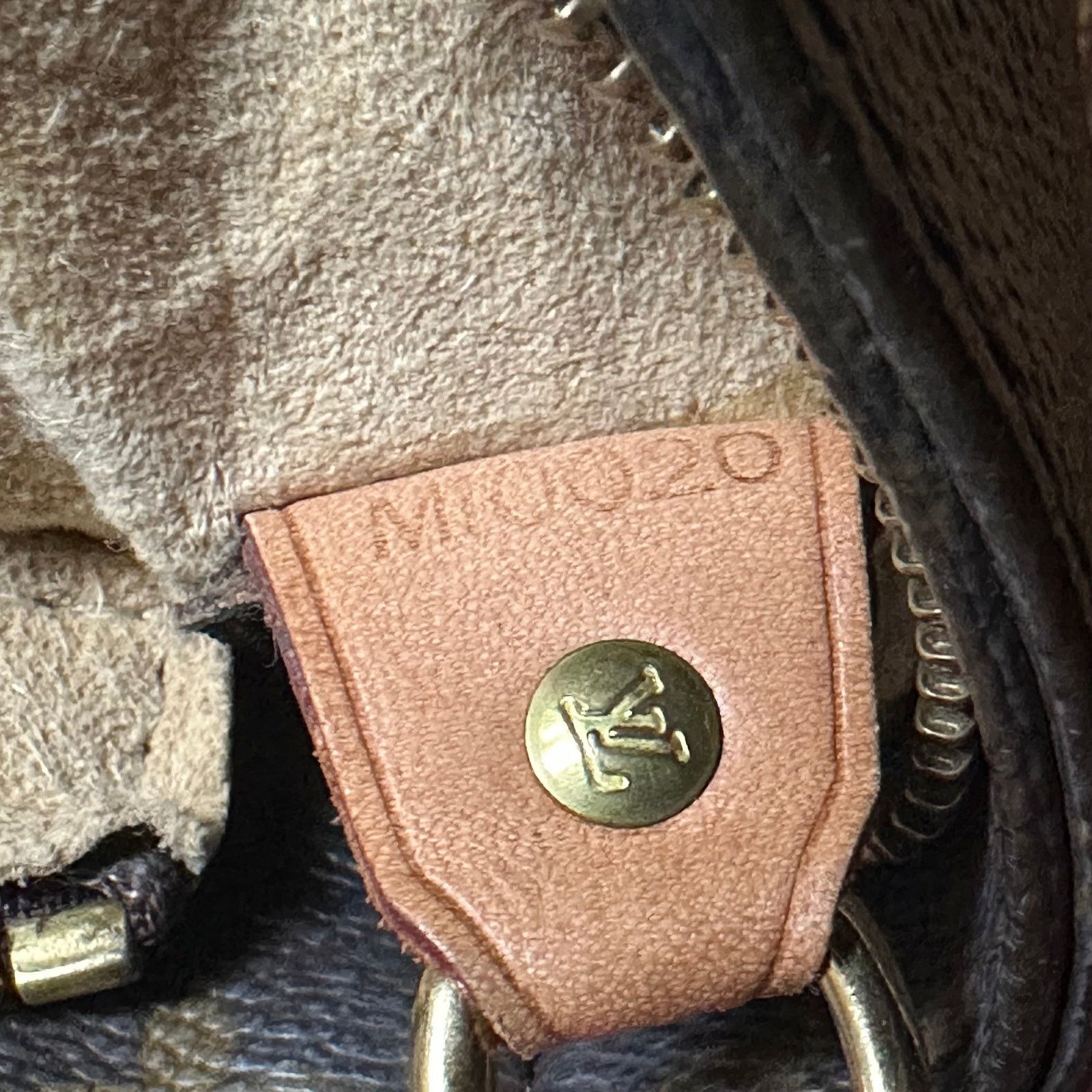 Louis Vuitton Vintage Louis Vuitton 2000 Monogram Looping GM Bag Size ONE SIZE - 19 Thumbnail