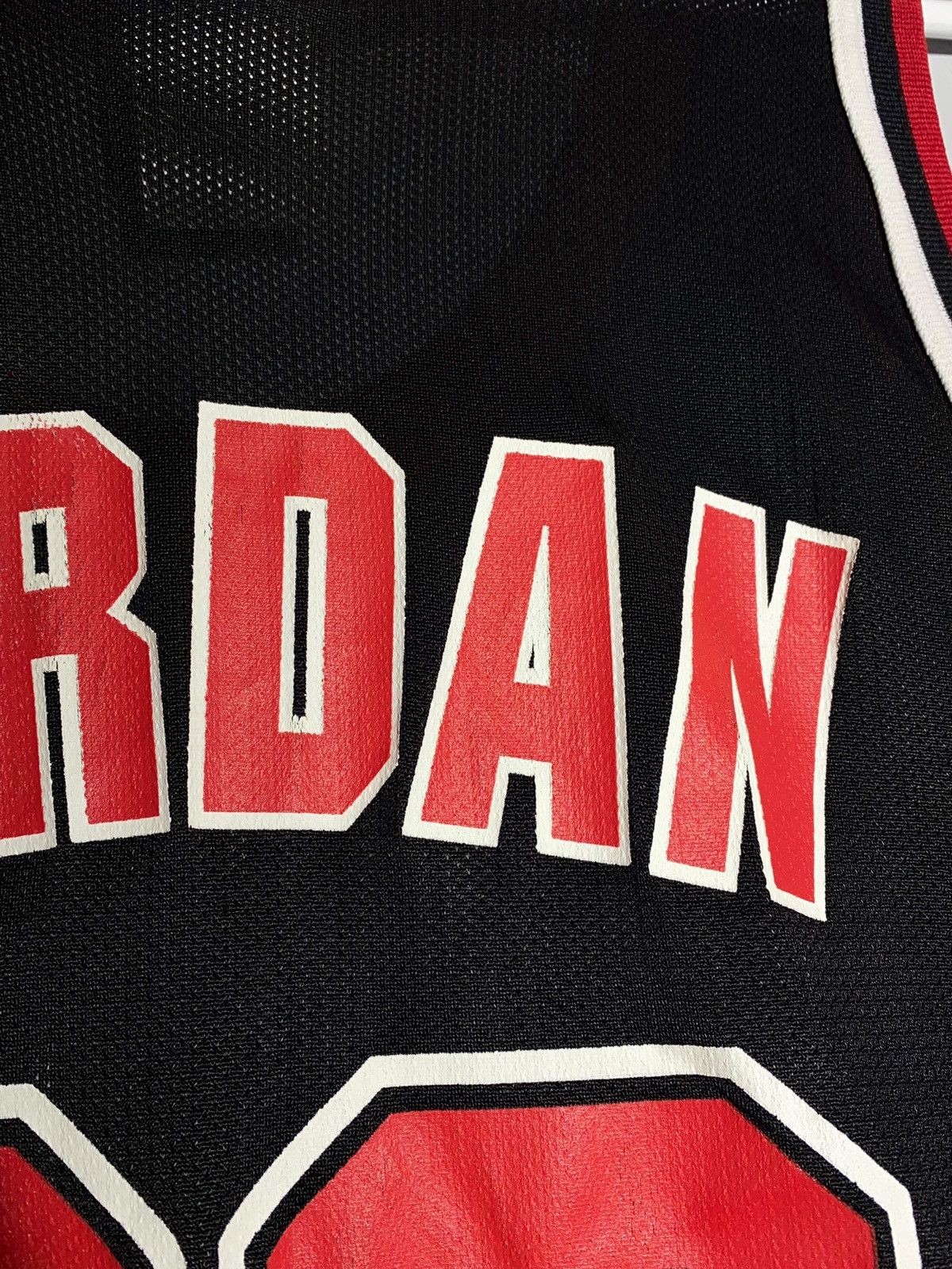Champion Vintage 90s Champion NBA #23 Jordan Chicago Bulls Jersey USA Size US XXL / EU 58 / 5 - 19 Thumbnail