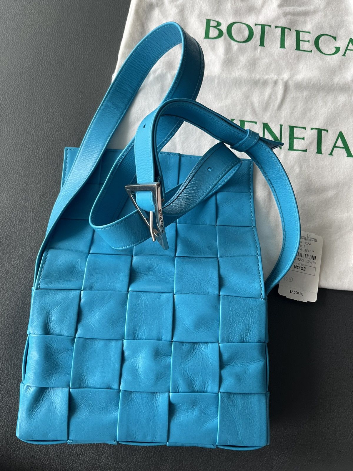 Bottega Veneta $3k value Super Runway Brand New Cassette Bag Waxed Leather Size ONE SIZE - 22 Thumbnail