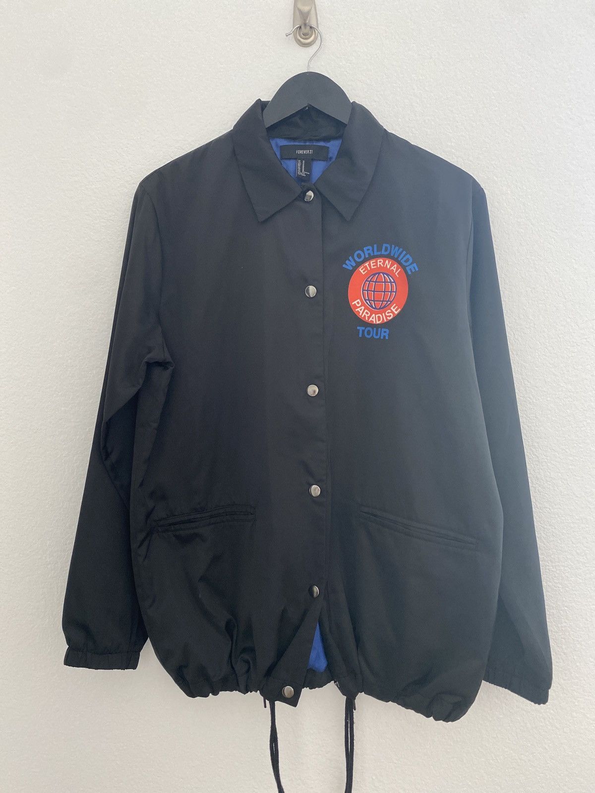 Forever 21 Worldwide Tour Size US M / EU 48-50 / 2 - 1 Thumbnail