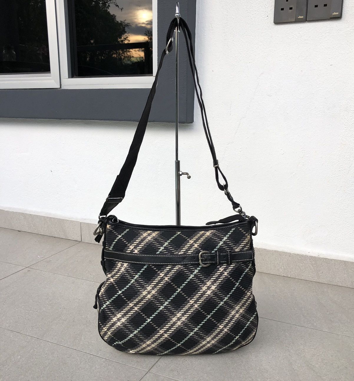 Burberry Authentic BURBERRY Blue Label Nova Check Shoulder Bag Size ONE SIZE - 2 Thumbnail