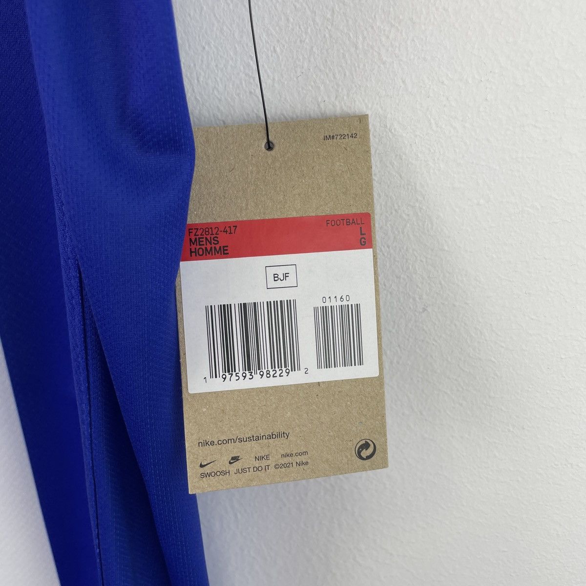 Nike Hertha Berlin Home Nike Men’s Jersey Shirt 2024/2025 size L Size US L / EU 52-54 / 3 - 4 Thumbnail