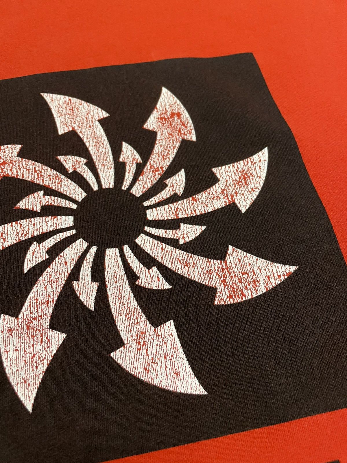 Gosha Rubchinskiy Gosha Rubchinskiy Red Dj Arrow “East Blow” T-Shirt Size US L / EU 52-54 / 3 - 9 Thumbnail