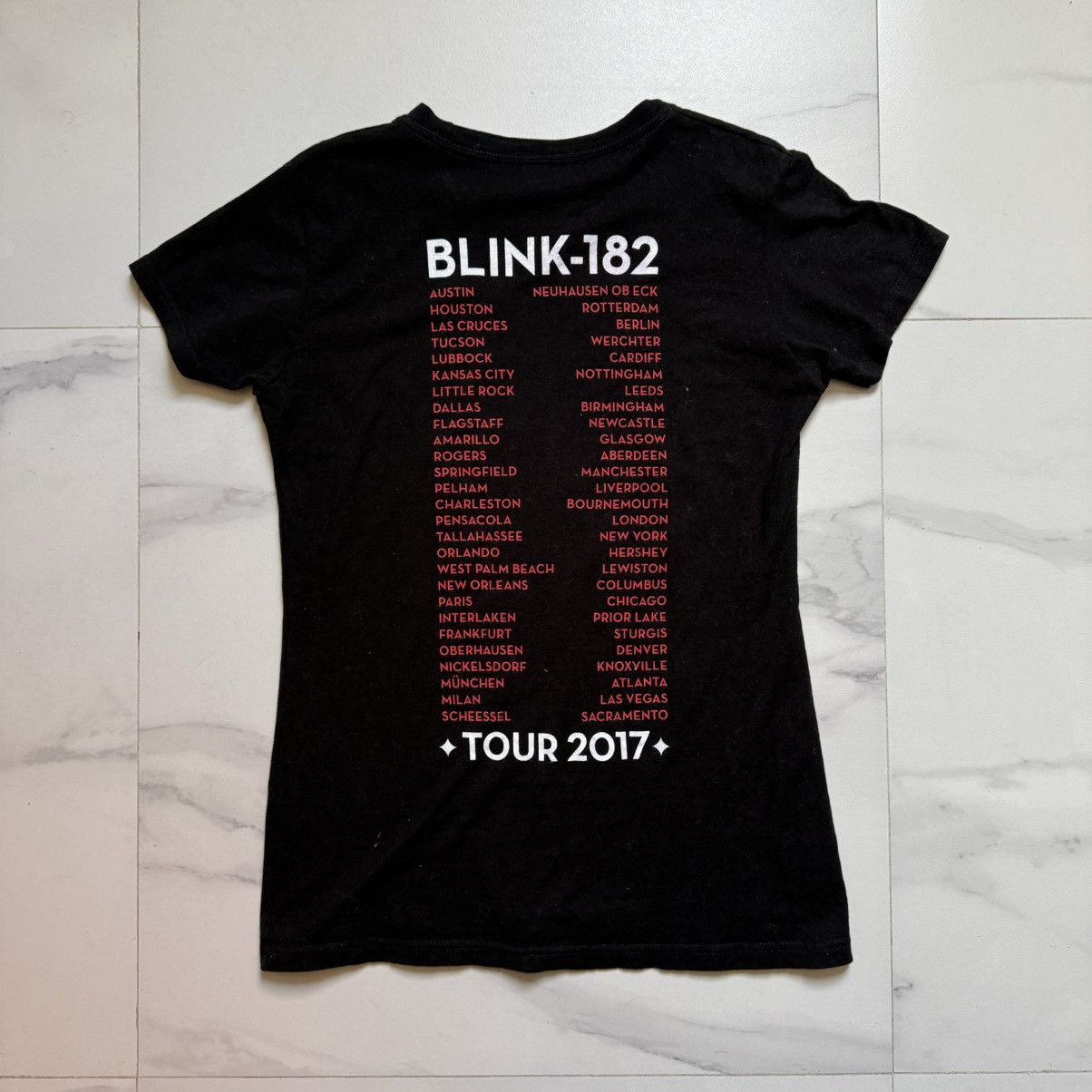 Band Tees × Tultex Blink-182 2017 Tour You’re The Only Thing That Matters Tee Size L / US 10 / IT 46 - 3 Thumbnail