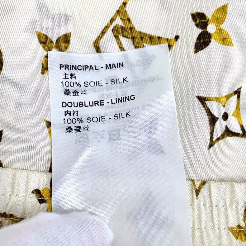 Louis Vuitton Louis Vuitton Beige mulberry silk logo print full print ca Size 33" - 7 Thumbnail