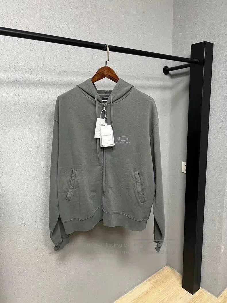 Balenciaga Balenciaga Circle Logo Hoodie M. Size US M / EU 48-50 / 2 - 1 Thumbnail