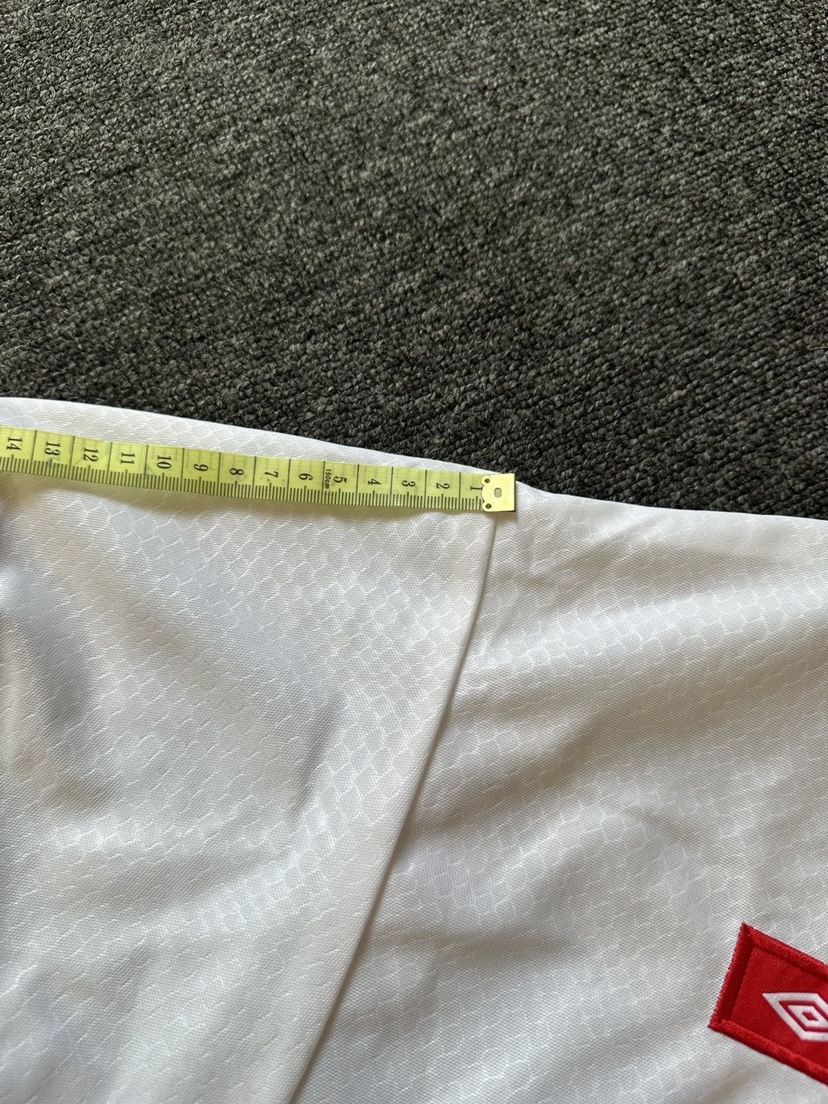 Umbro Soccer jersey Ajax Amsterdam 19981999 Home *BNWT* Okano Sign Size US L / EU 52-54 / 3 - 6 Thumbnail
