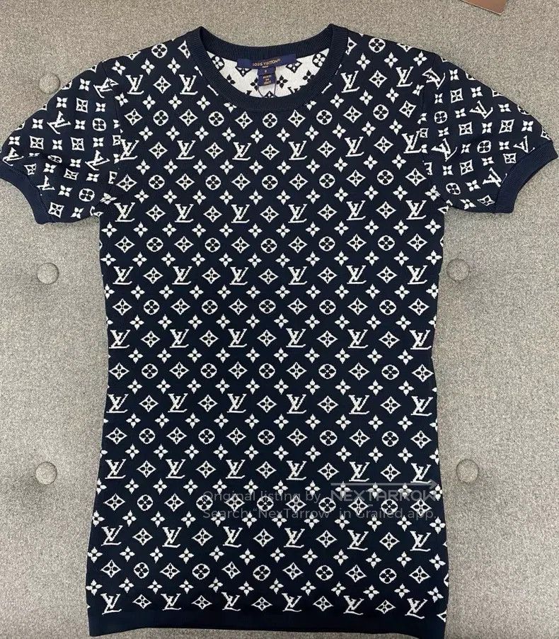 Louis Vuitton Louis Vuitton SS25 classic logo full print design short sl Size S / US 4 / IT 40 - 4 Thumbnail