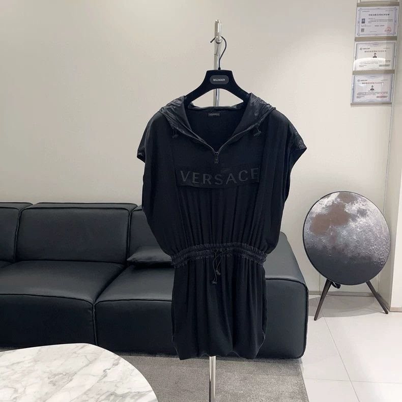 Versace Versace silhouette bat sleeve trench coat cover-up dress Size M / US 6-8 / IT 42-44 - 3 Thumbnail