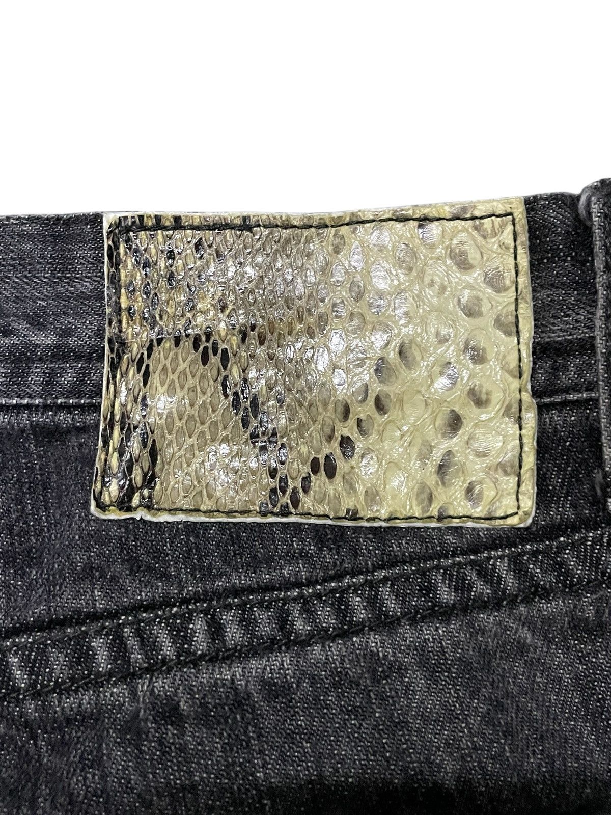 GOSTAR DE FUGA × Japanese Brand × Shellac Rupert Japan Distressed Layered Leather Pocket Flare Jeans Size US 32 / EU 48 - 24 Thumbnail