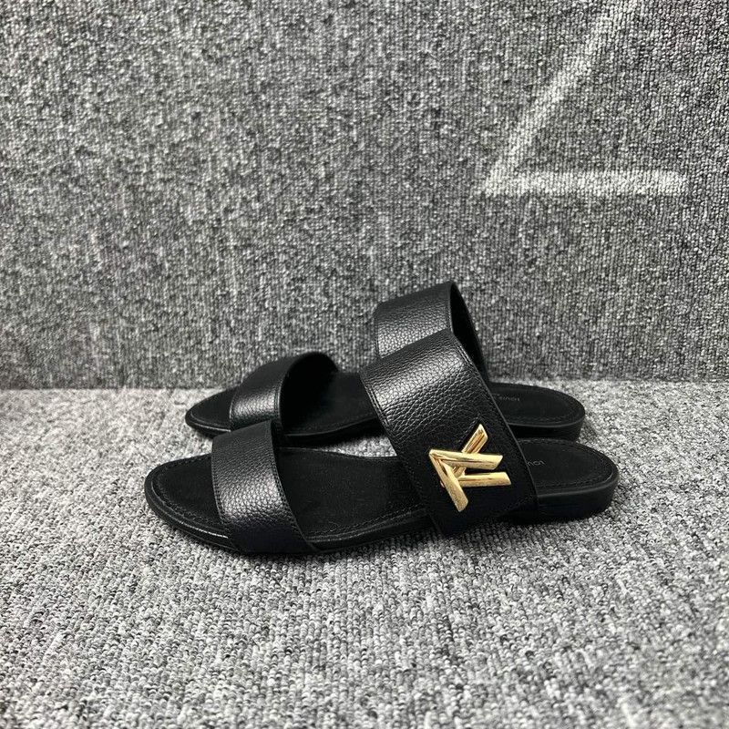Louis Vuitton Louis Vuitton Comfortable Black Slide Sandals 0079 Size US 6 / IT 36 - 1 Thumbnail