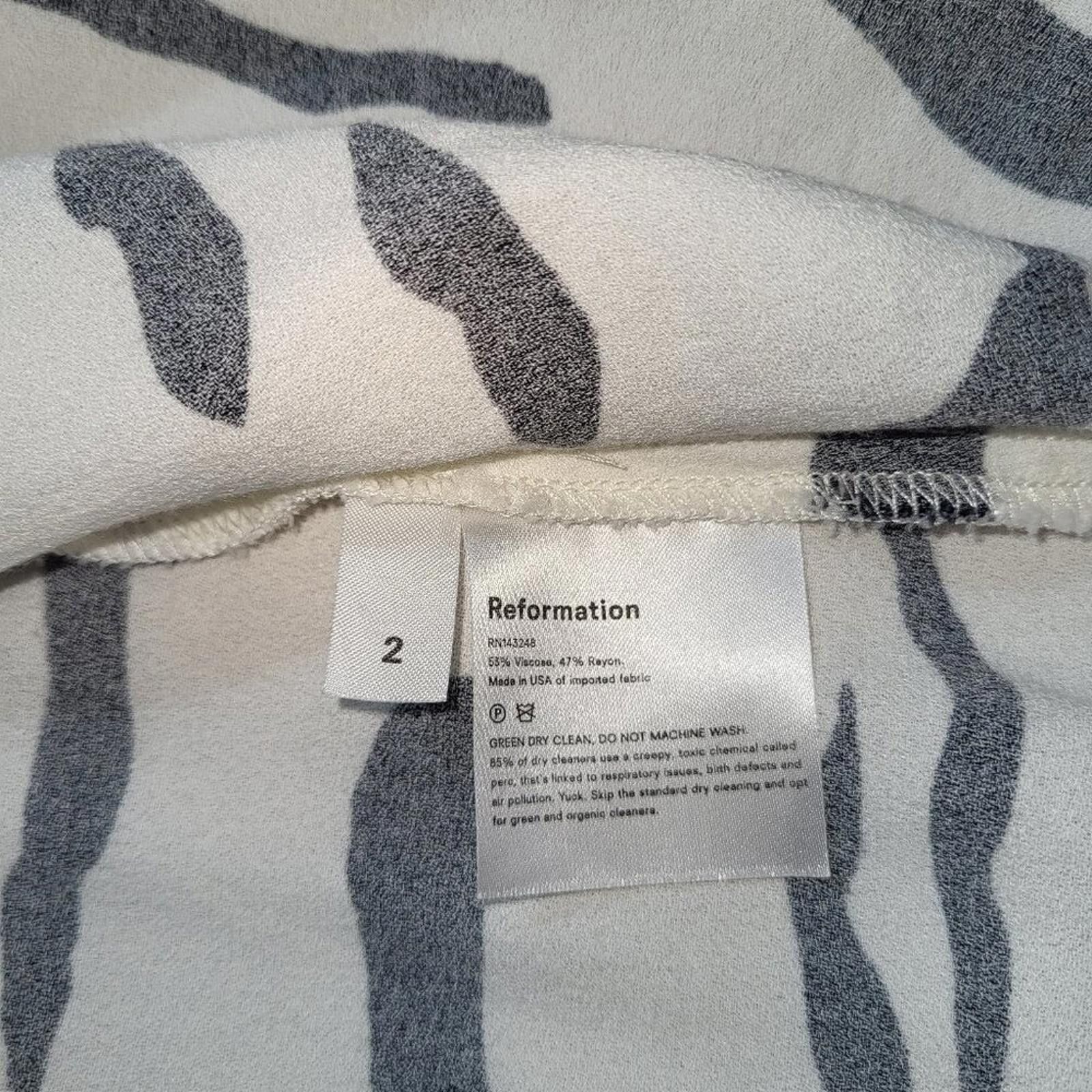 Designer Reformation Mini Dress Zebra Print Sustainable Made in USA Size XS / US 0-2 / IT 36-38 - 7 Thumbnail