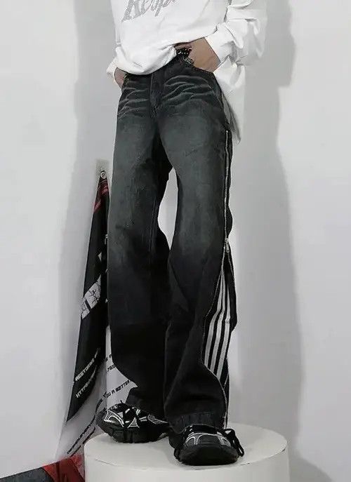 Designer striped pattern zip embellished jeans Size US 31 - 3 Thumbnail