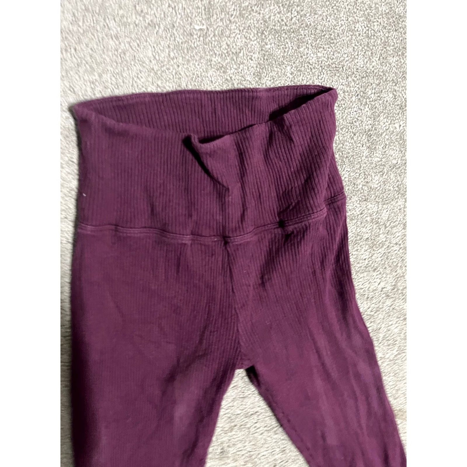 Victoria's Secret Victoria's Secret Pink Yoga Leggings Women's Size M Maroon Ribbed Ankle Activewear Athleisure Sports Size 32" / US 10 / IT 46 - 2 Thumbnail