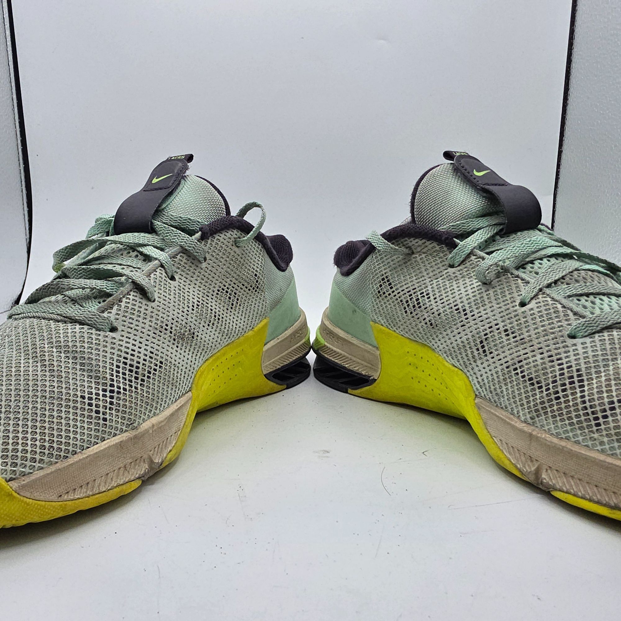 Nike Nike Metcon 8 Mens Size 11 Mint Foam Volt Training Shoes Sne Size US 11 / EU 44 - 3 Thumbnail