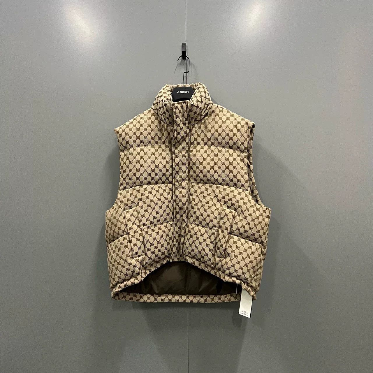 Balenciaga balenciaga x gucci bb logo puffer vest Size US L / EU 52-54 / 3 - 1 Thumbnail