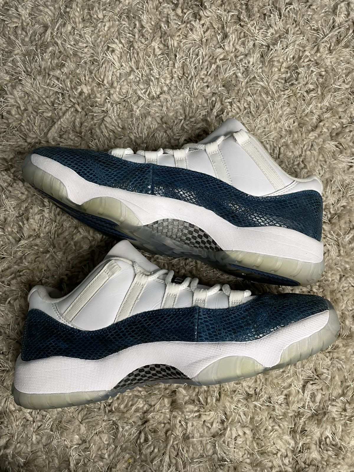 Jordan Brand Jordan 11 Low Snakeskin Size US 10.5 / EU 43-44 - 3 Thumbnail