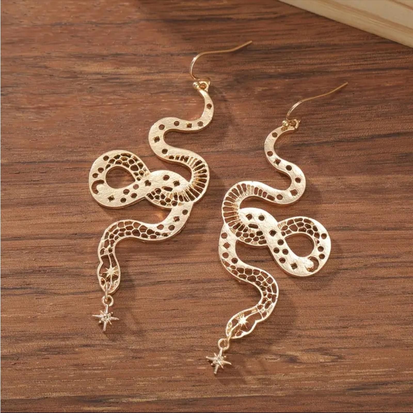Designer Large Gold Snake Earrings NWT Size ONE SIZE - 1 Thumbnail