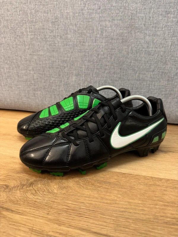 Nike Nike Total 90 Laser III FG Strike Soccer Boots 2010 43 new Size US 9.5 / EU 42-43 - 7 Thumbnail