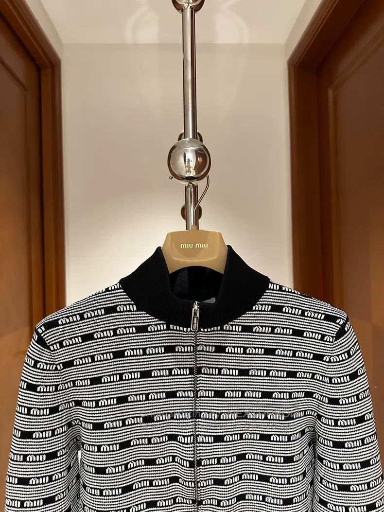 Miu Miu Miu Miu 42 Knitted coat Size L / US 10 / IT 46 - 2 Thumbnail