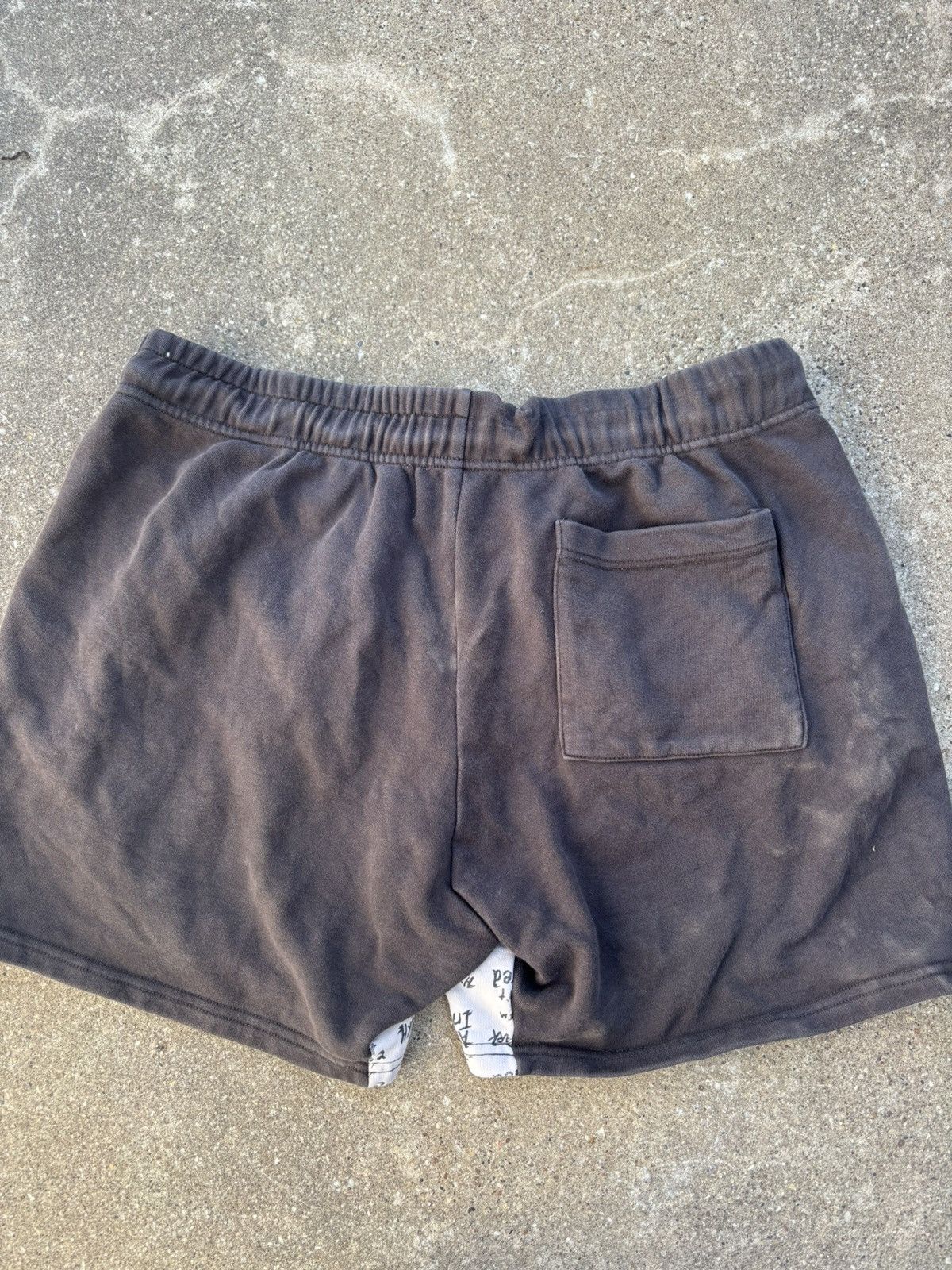 Hyde Park Goods × Vintage 🛹 RARE VINTAGE Hyde Park „you aren’t invited“ Shorts ⛓️‍💥 Size US 36 / EU 52 - 3 Thumbnail