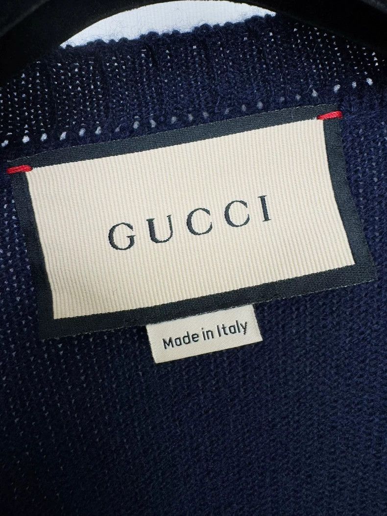 Gucci Gucci Cashmere Cardigan with Chain Detail-2505 Size S / US 4 / IT 40 - 2 Thumbnail