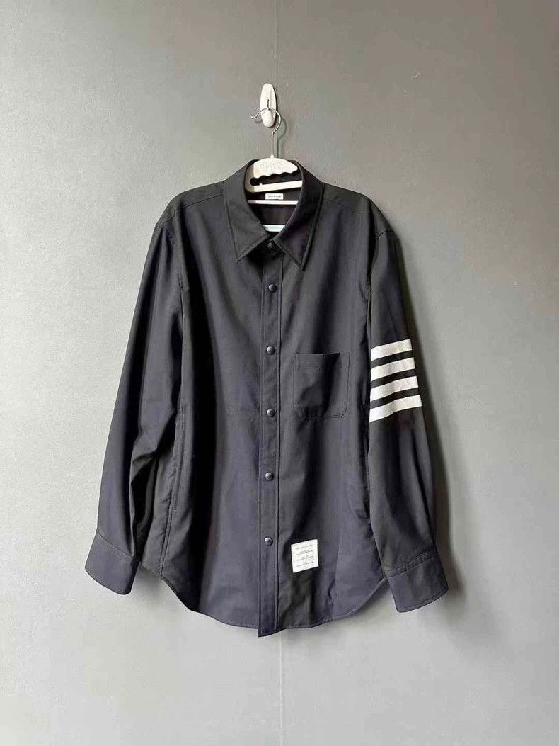 Thom Browne Thom Browne size2 A wool cardigan jacket Size US M / EU 48-50 / 2 - 1 Thumbnail