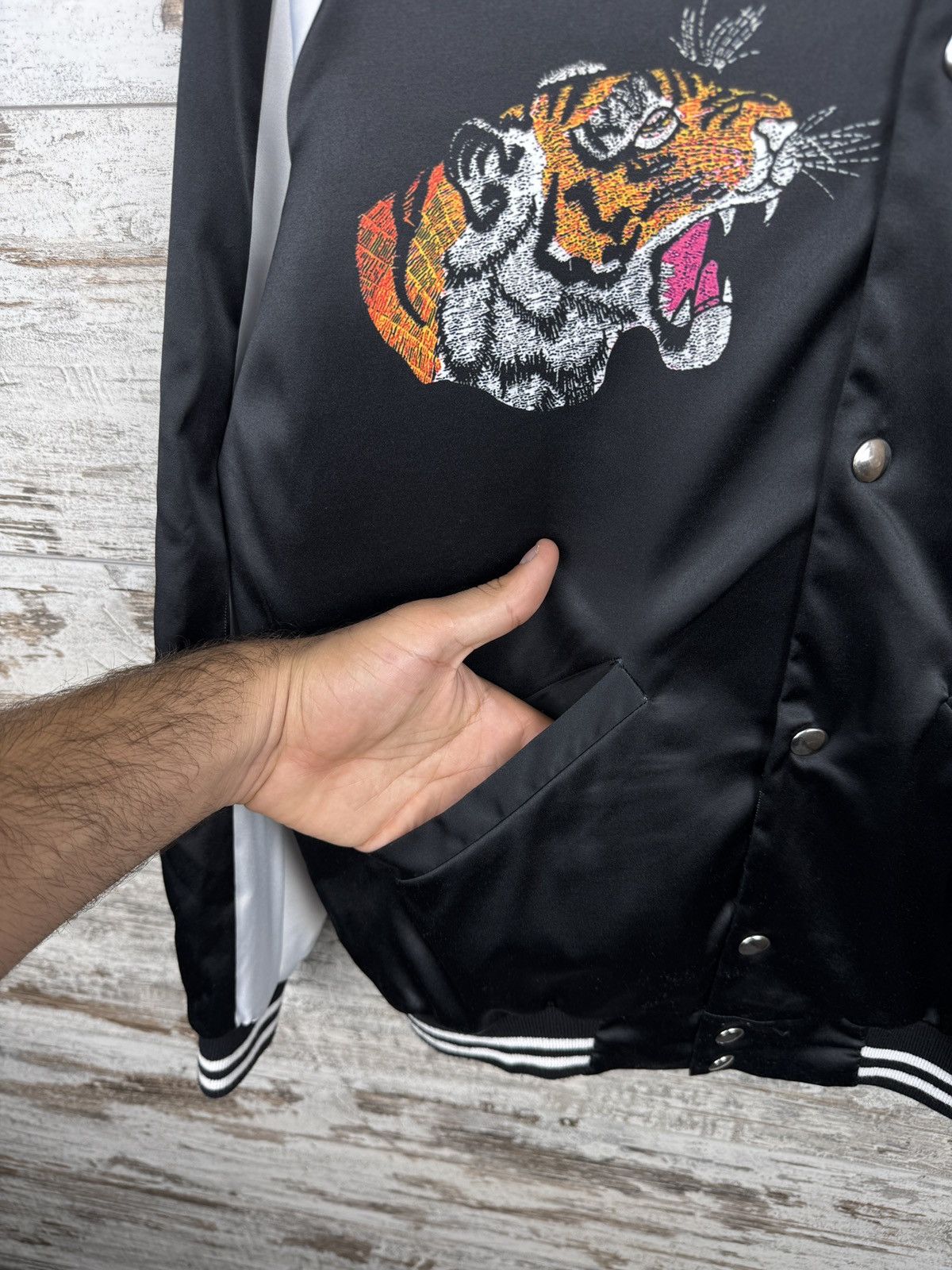 Jaded London Mens Vintage Jaded London tiger bombers jacket dragon Size US S / EU 44-46 / 1 - 5 Thumbnail
