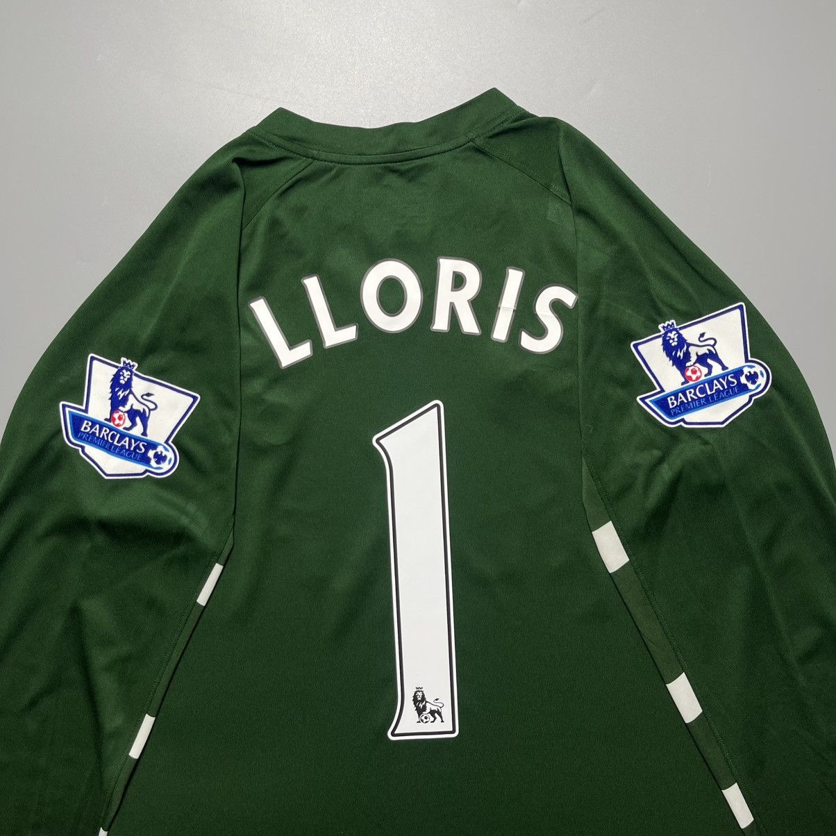 Under Armour TOTTENHAM UNDER ARMOUR 2015/2016 SOCCER GK JERSEY #1 LLORIS Size US M / EU 48-50 / 2 - 11 Thumbnail