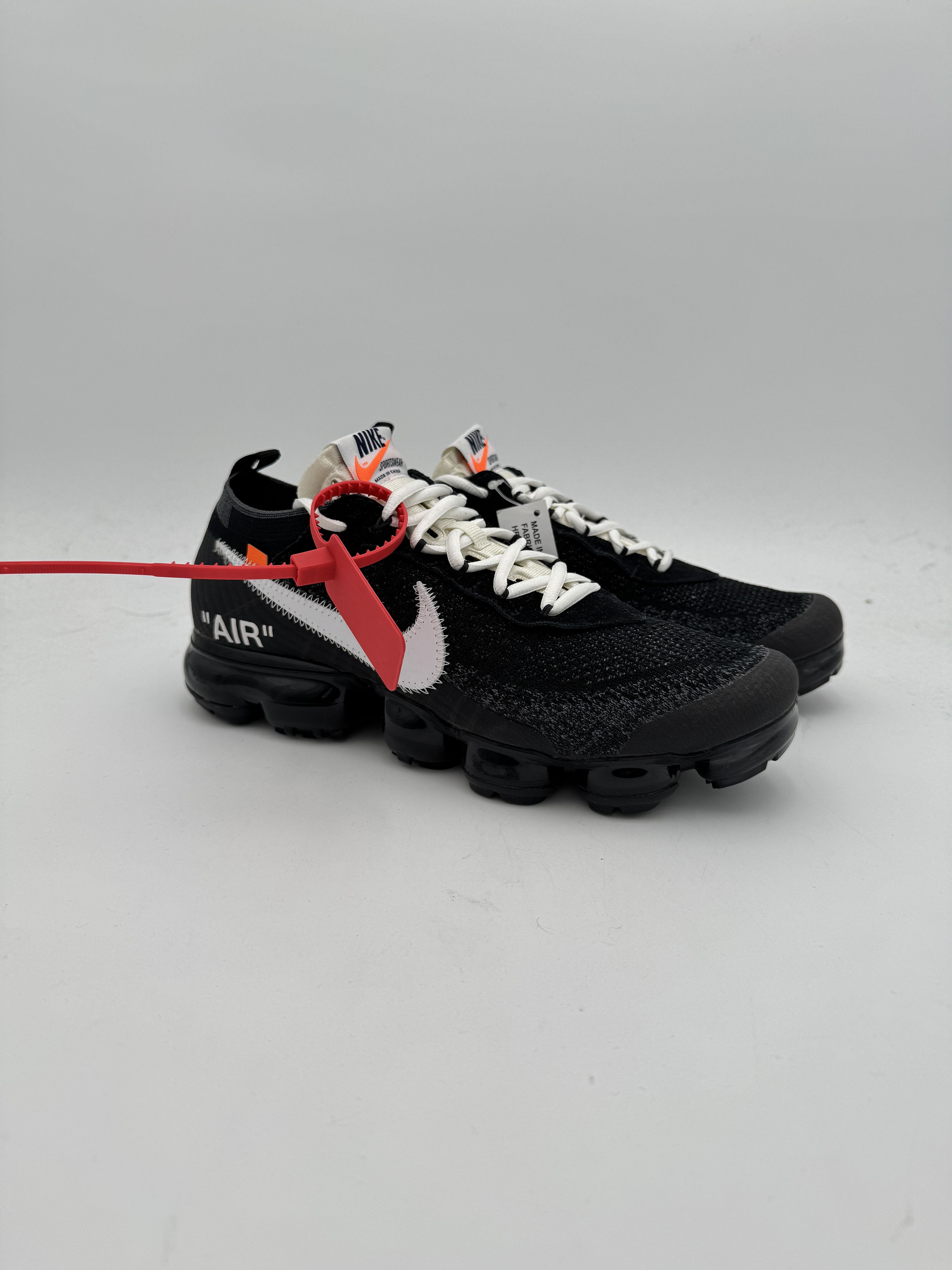OFF-WHITE Vapormax OG Black White The Ten