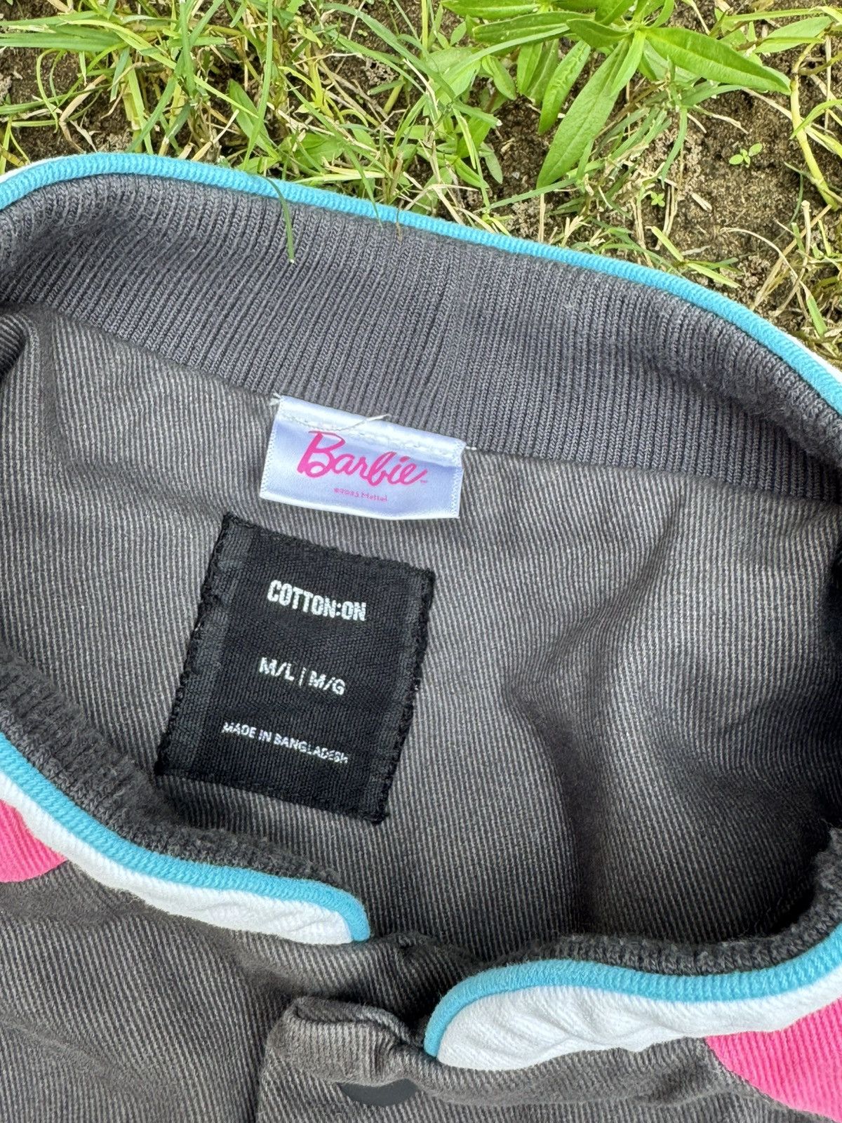 Vintage 1995 Limited Edition Barbie varsity jacket Size US M / EU 48-50 / 2 - 7 Thumbnail