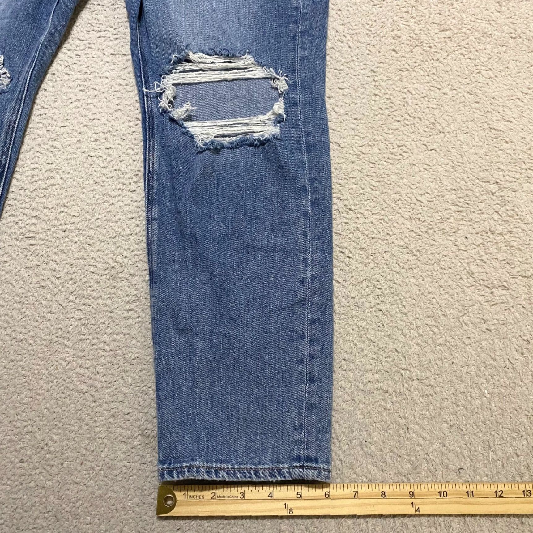 American Eagle Outfitters American Eagle Outfitters Mom Jeans Womens 8P Blue Denim Medium Wash Distressed Regular 5-Pocket Jeans Womens 90s Grunge Retro Size 30" / US 8 / IT 44 - 5 Thumbnail