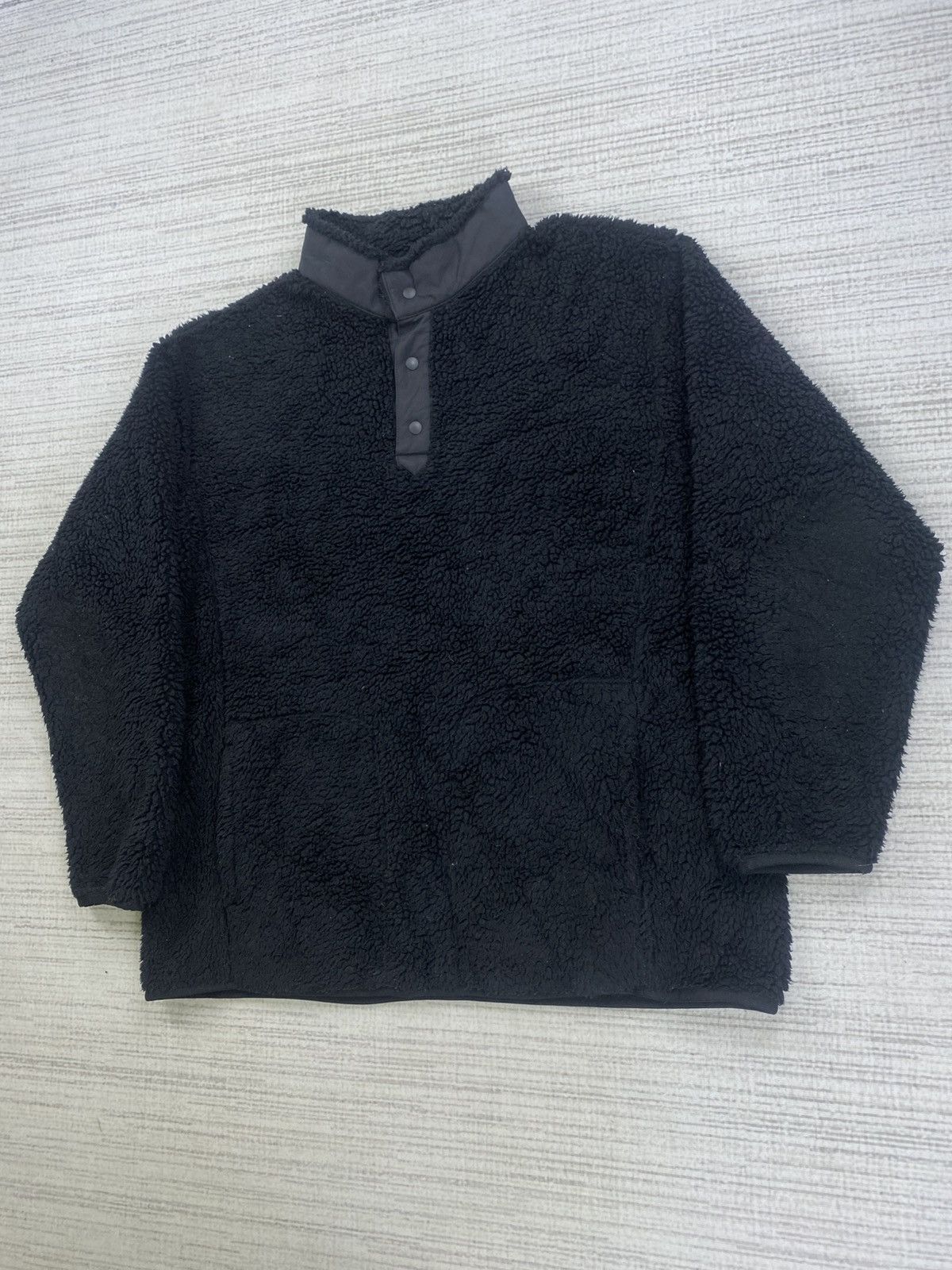 Uniqlo × White Mountaineering Uniqlo X White Mountaineering Sherpa Snap Button Jacket Size US XL / EU 56 / 4 - 4 Thumbnail