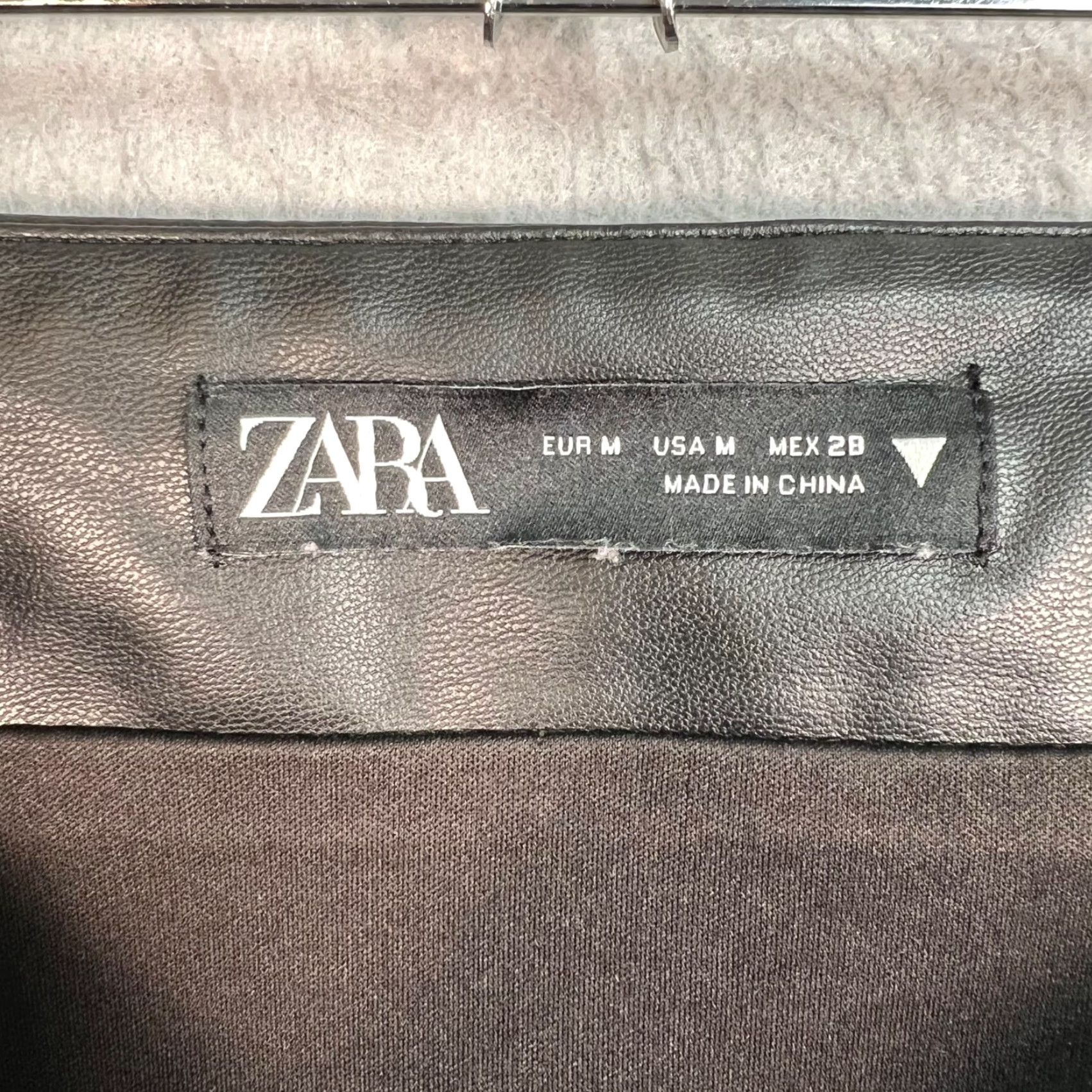 Zara Zara Womens Mini Black Faux Leather Skirt Size Medium Size 32" / US 10 / IT 46 - 3 Thumbnail